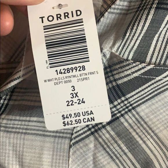 Torrid White Plaid Twill Shirt NWT - Picture 6 of 6